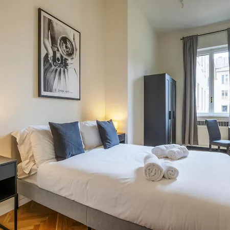 Elegant Brand New Near Duomo Appartement Milan