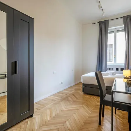 Elegant Brand New Near Duomo Apartmán