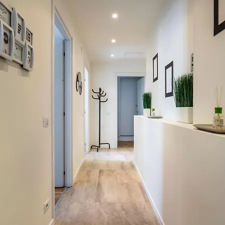 Elegant Brand New Near Duomo *